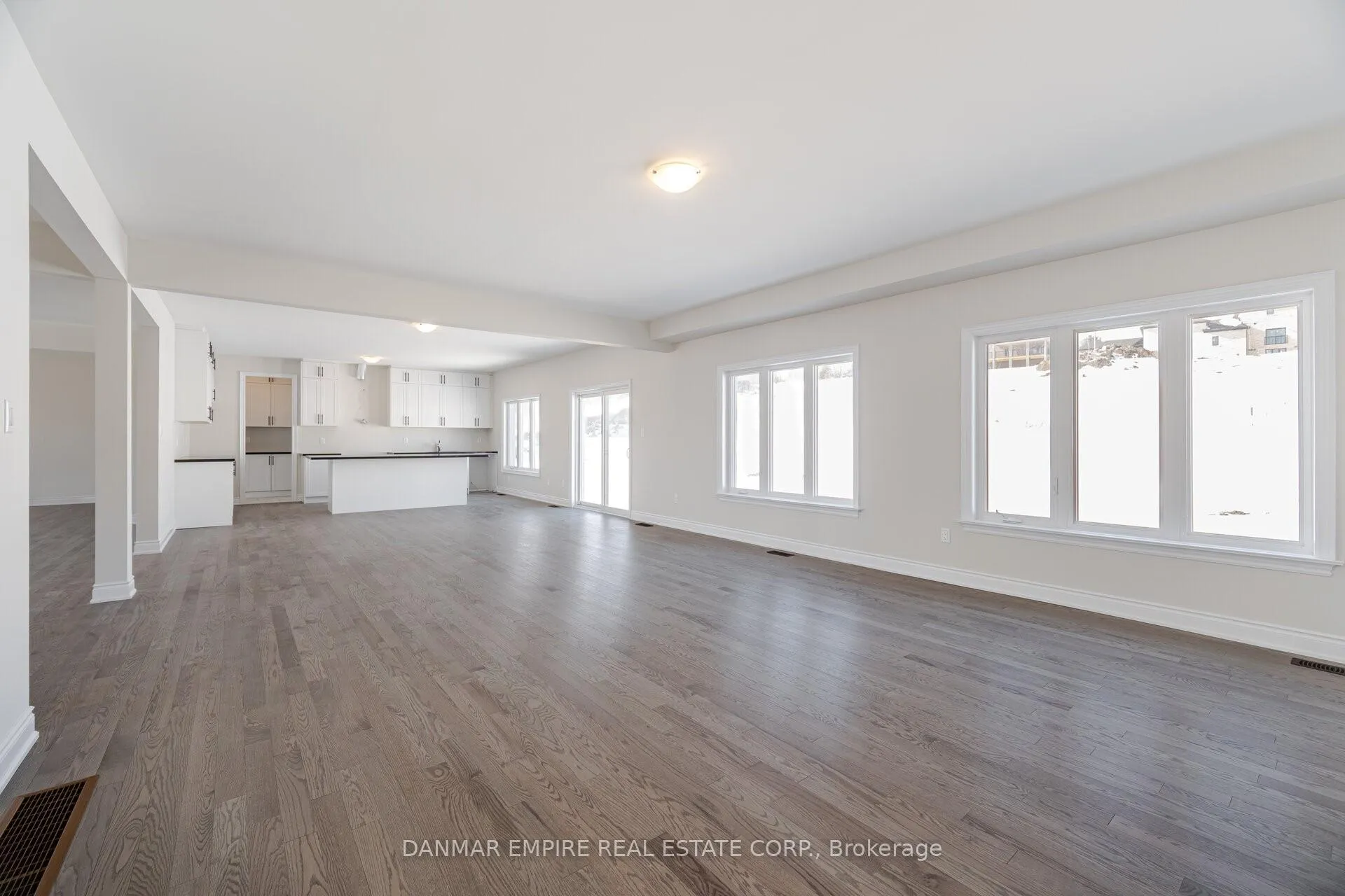 Photo 10 of 2226 Greg Gemmell Way, Innisfil, Churchill — HOMEH