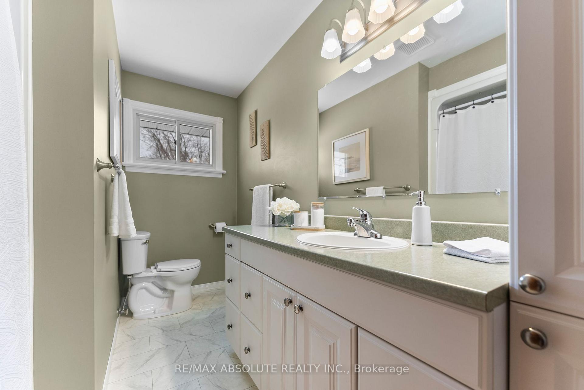 Photo 18 of 48 Lenser Street, McNab/Braeside, Mcnab/Braeside Twps — HOMEH