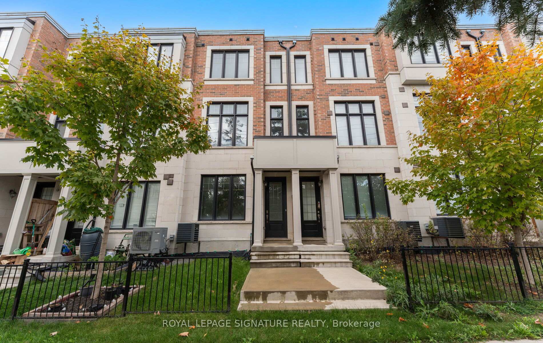Photo 4 of 35 Hyderabad Lane, Markham, Greensborough — HOMEH