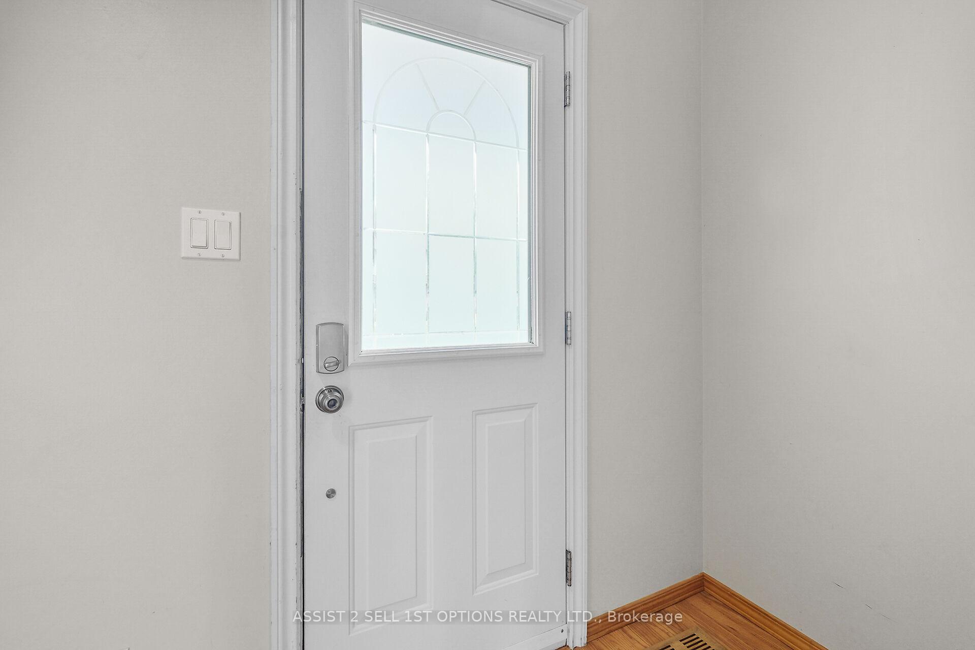 Photo 4 of 41 Dundegan Drive, Ottawa, Kanata - Glencairn/Hazeldean — HOMEH