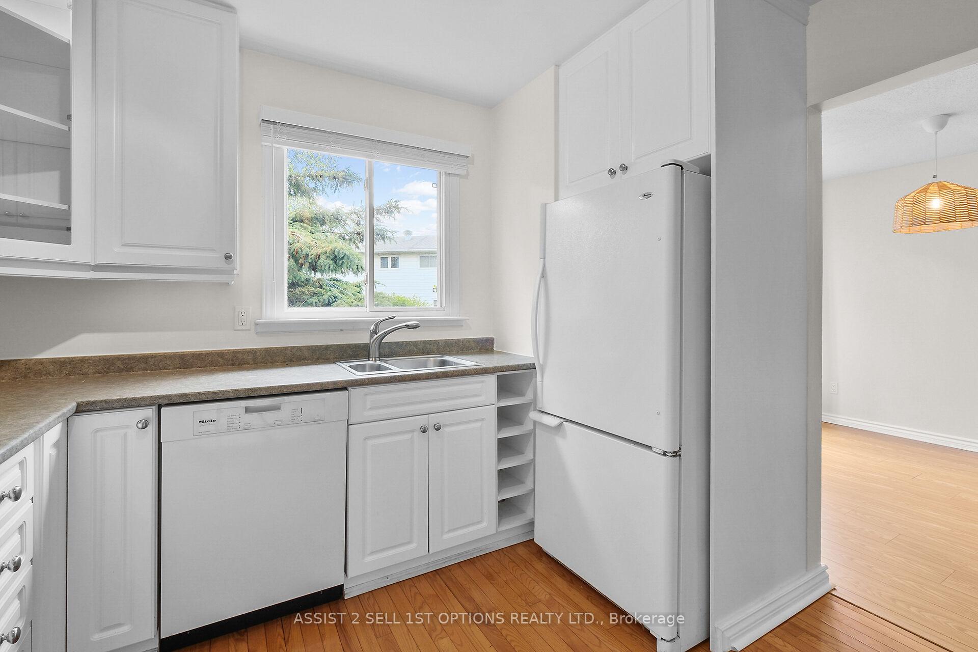 Photo 14 of 41 Dundegan Drive, Ottawa, Kanata - Glencairn/Hazeldean — HOMEH