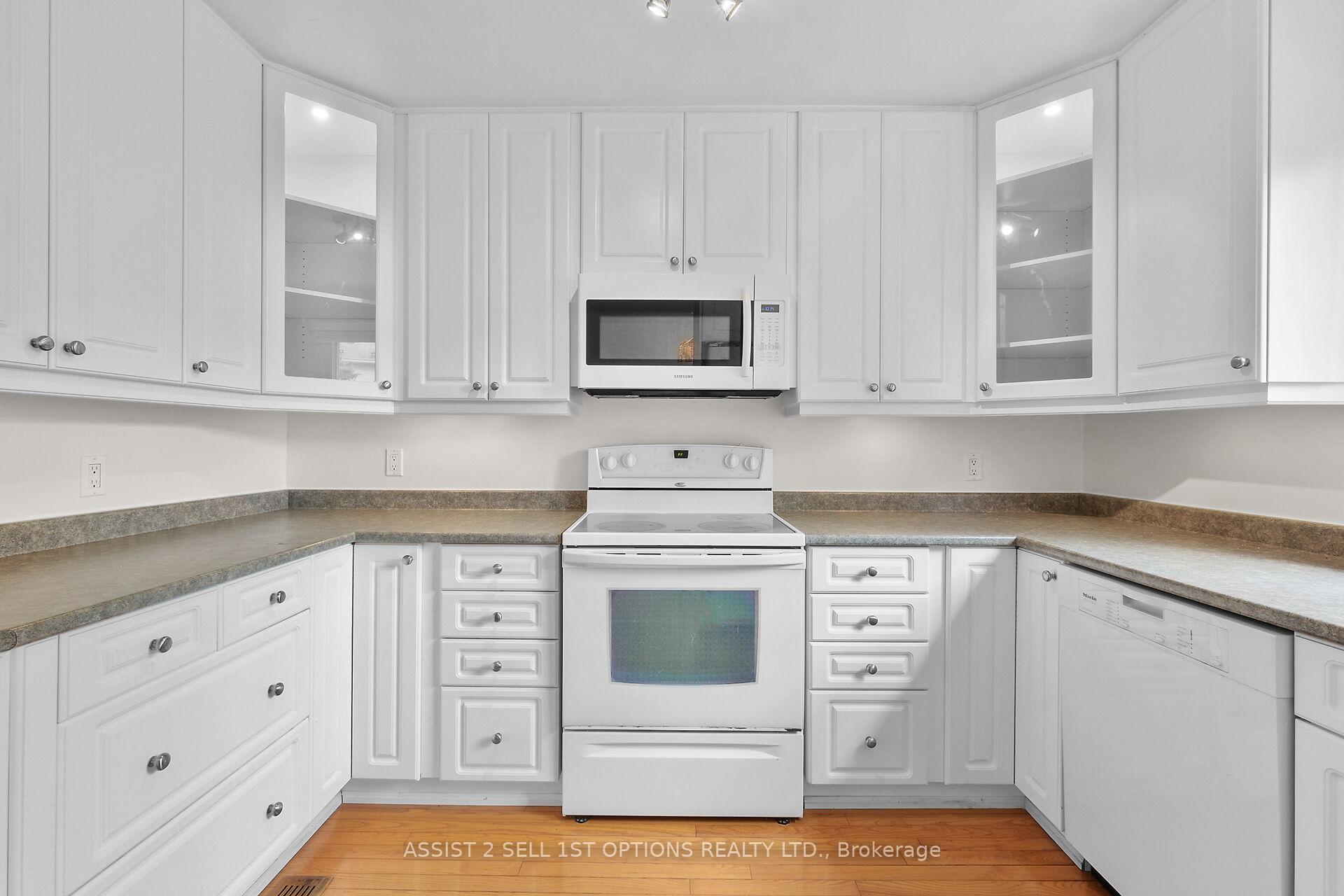 Photo 15 of 41 Dundegan Drive, Ottawa, Kanata - Glencairn/Hazeldean — HOMEH