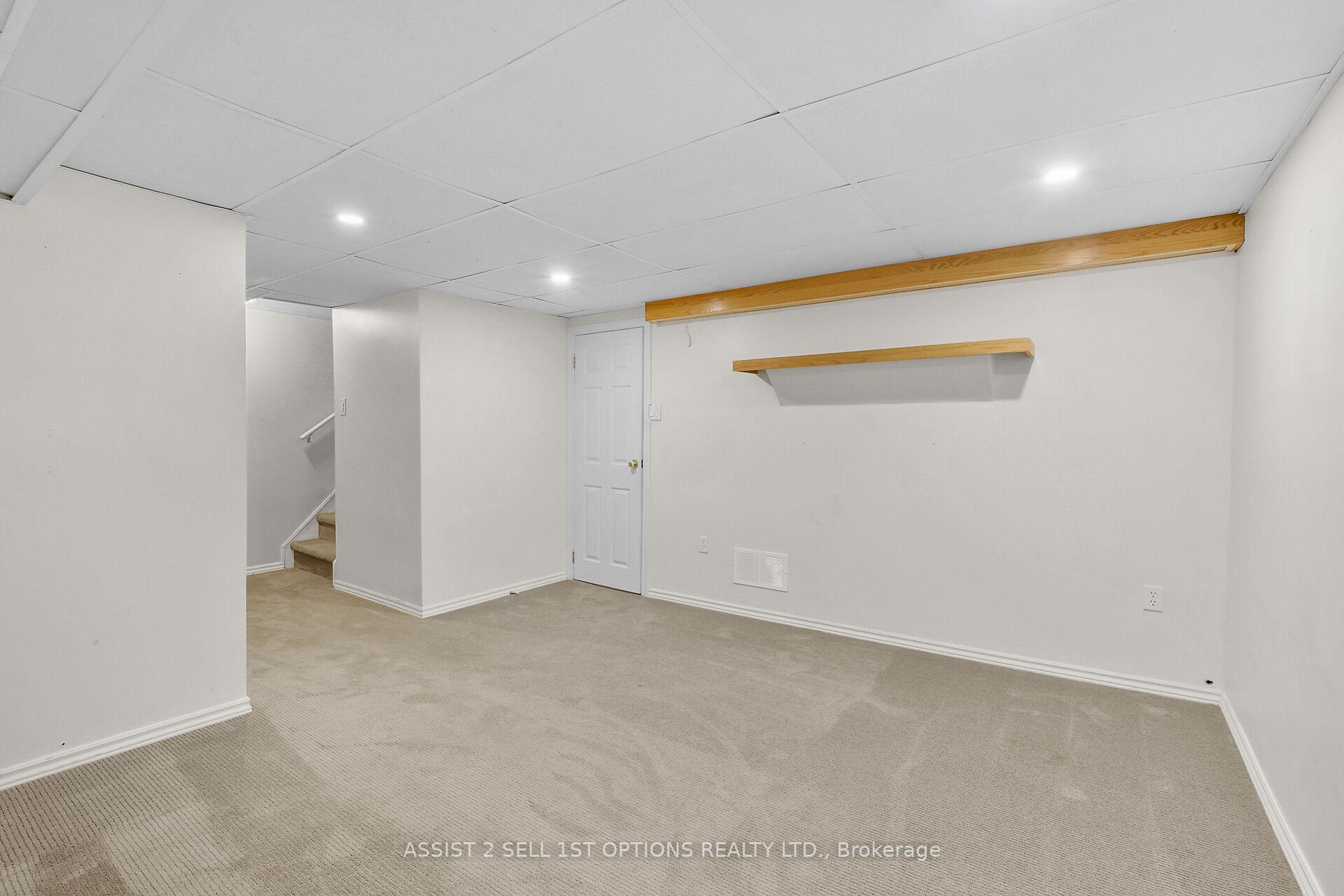 Photo 24 of 41 Dundegan Drive, Ottawa, Kanata - Glencairn/Hazeldean — HOMEH