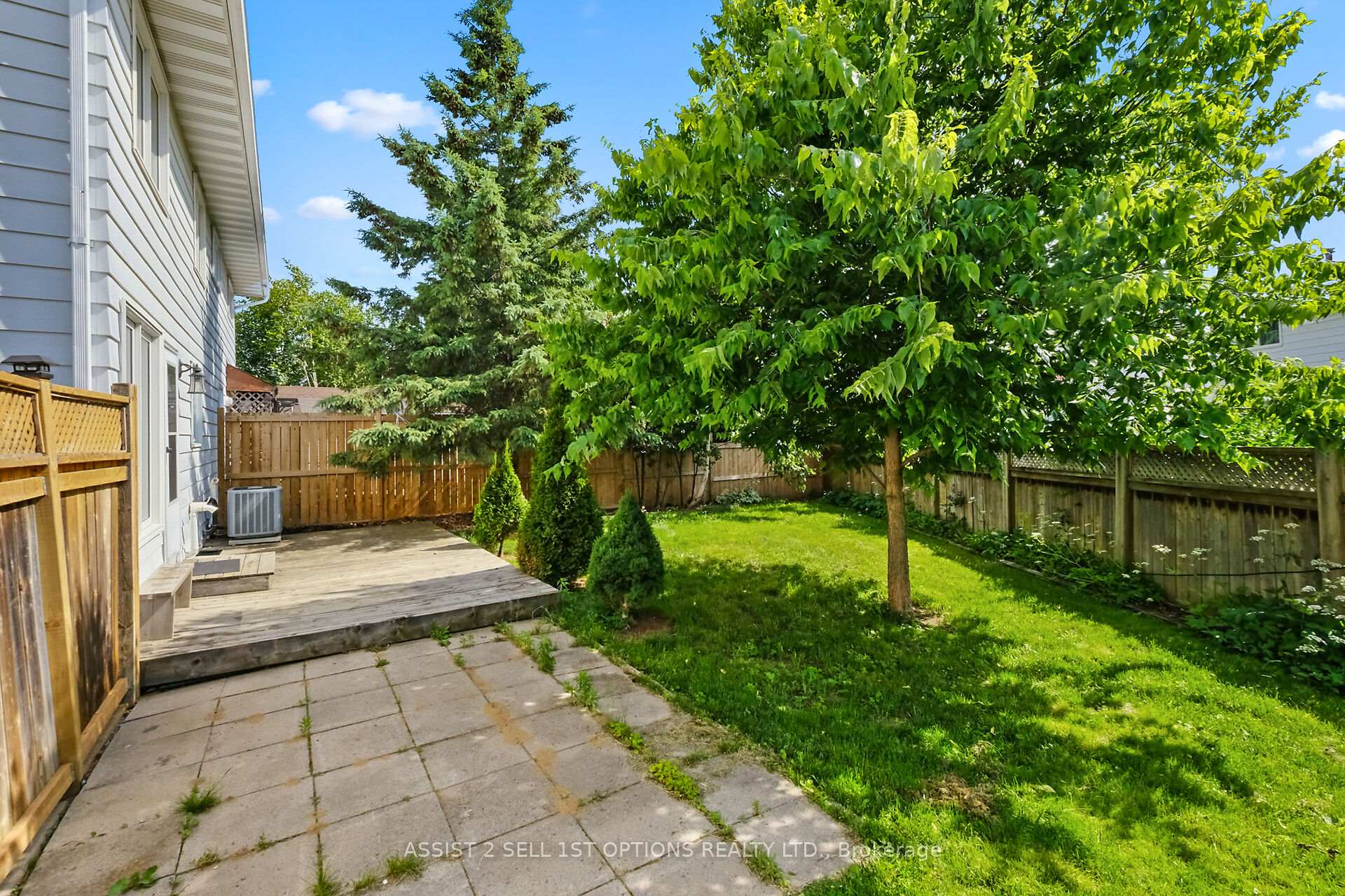 Photo 28 of 41 Dundegan Drive, Ottawa, Kanata - Glencairn/Hazeldean — HOMEH