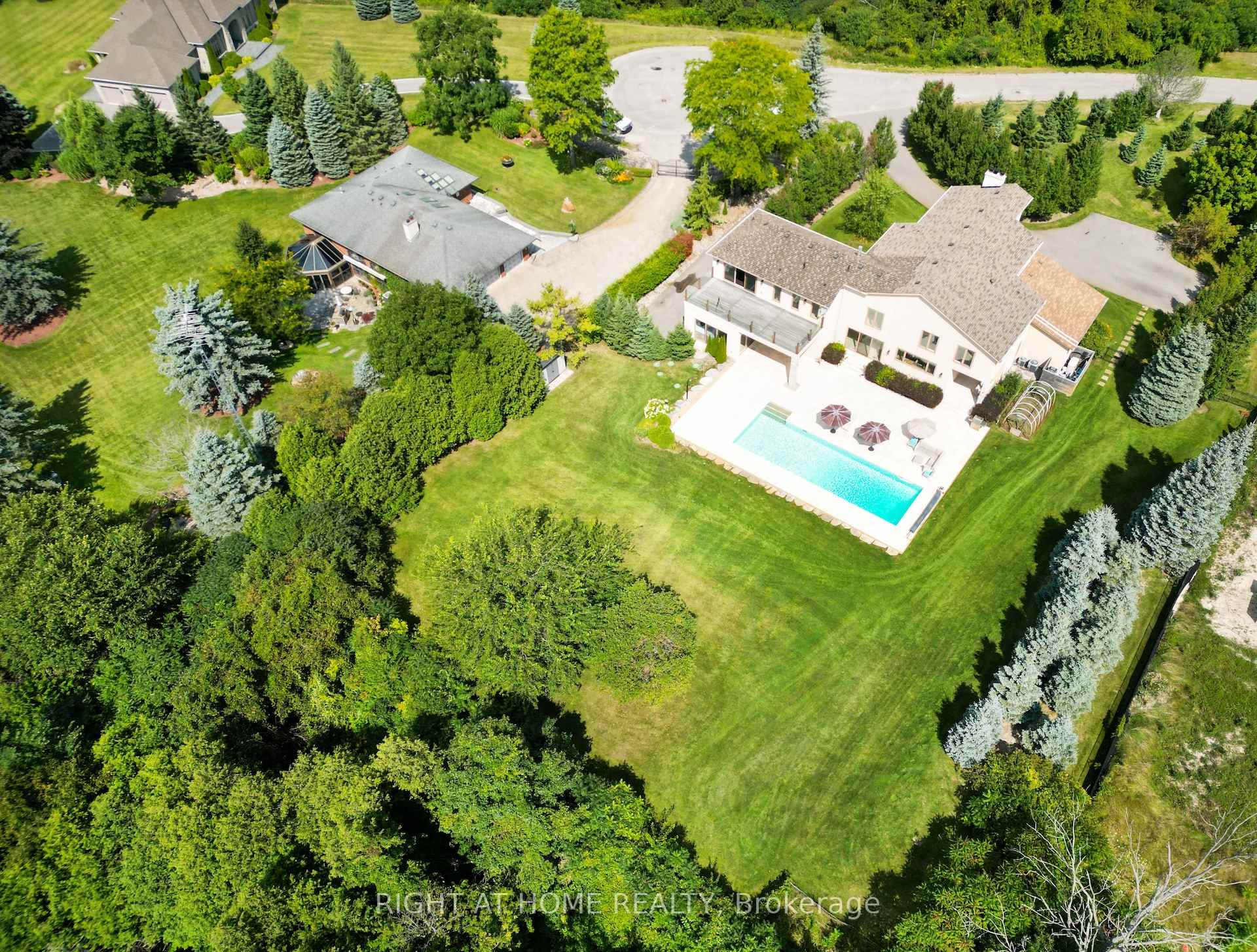 Photo 43 of 94 Simcoe Road, King, Pottageville — HOMEH