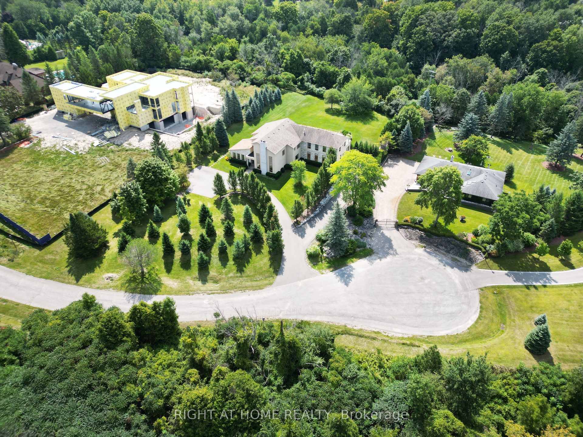 Photo 44 of 94 Simcoe Road, King, Pottageville — HOMEH