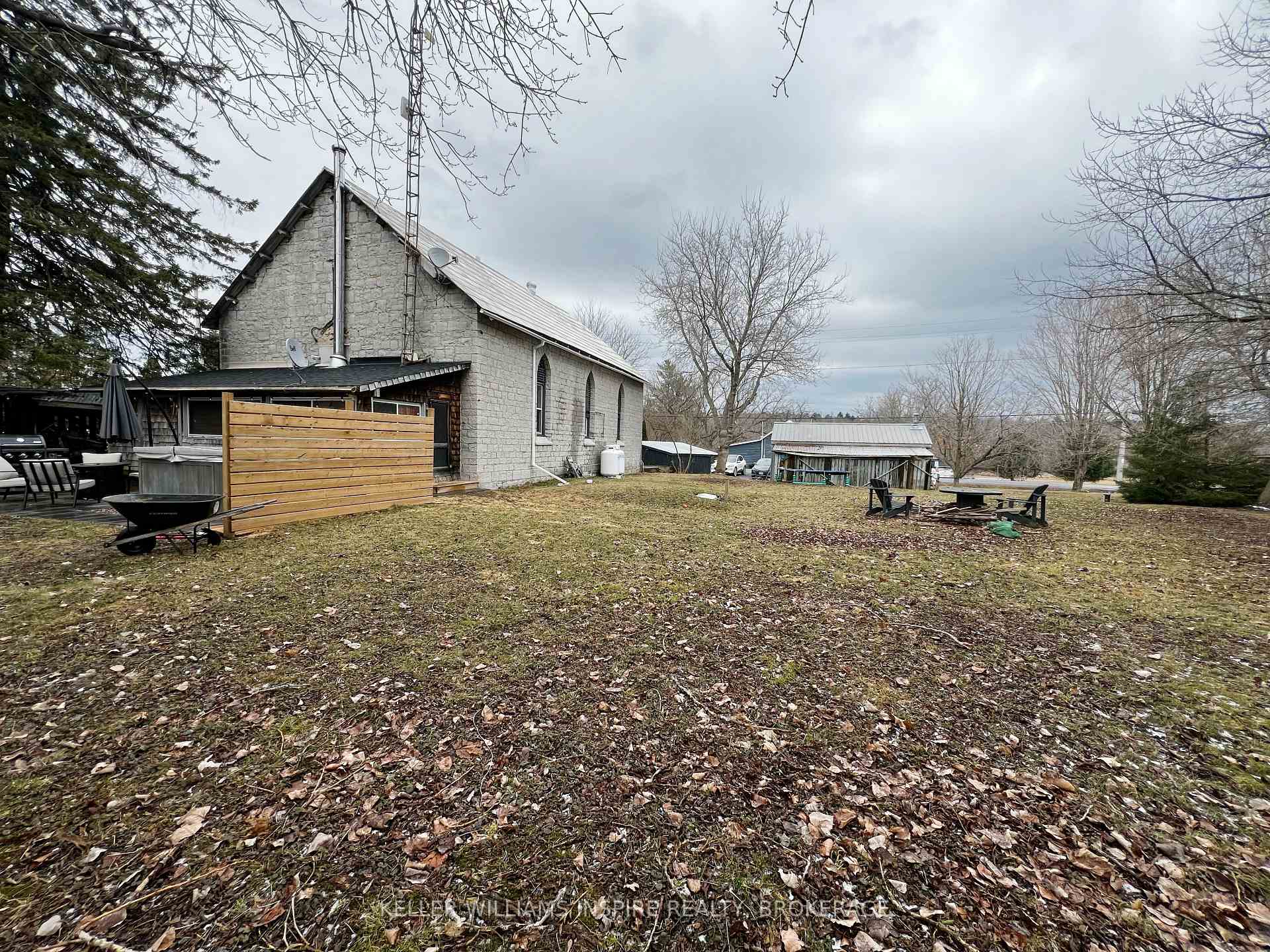 Photo 35 of 319 Simmons Road, Loyalist, Lennox and Addington - South — HOMEH