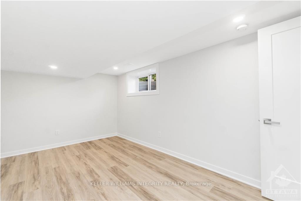 Photo 14 of 12 St Andrews Circle, Ottawa, Kanata - Glencairn/Hazeldean — HOMEH