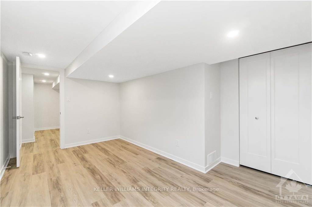 Photo 15 of 12 St Andrews Circle, Ottawa, Kanata - Glencairn/Hazeldean — HOMEH