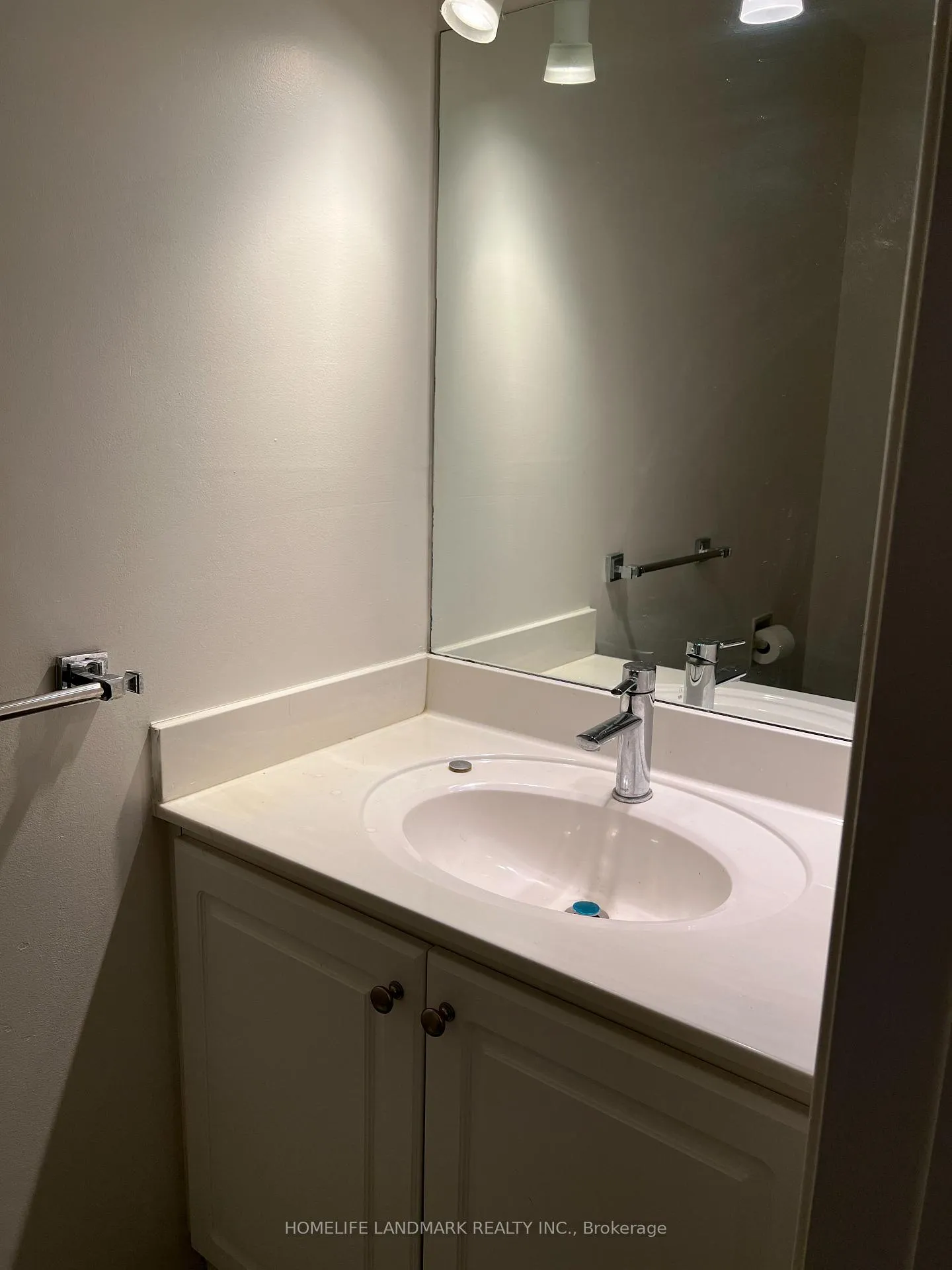 Photo 8 of 41 Markville Road, Markham, Markville — HOMEH