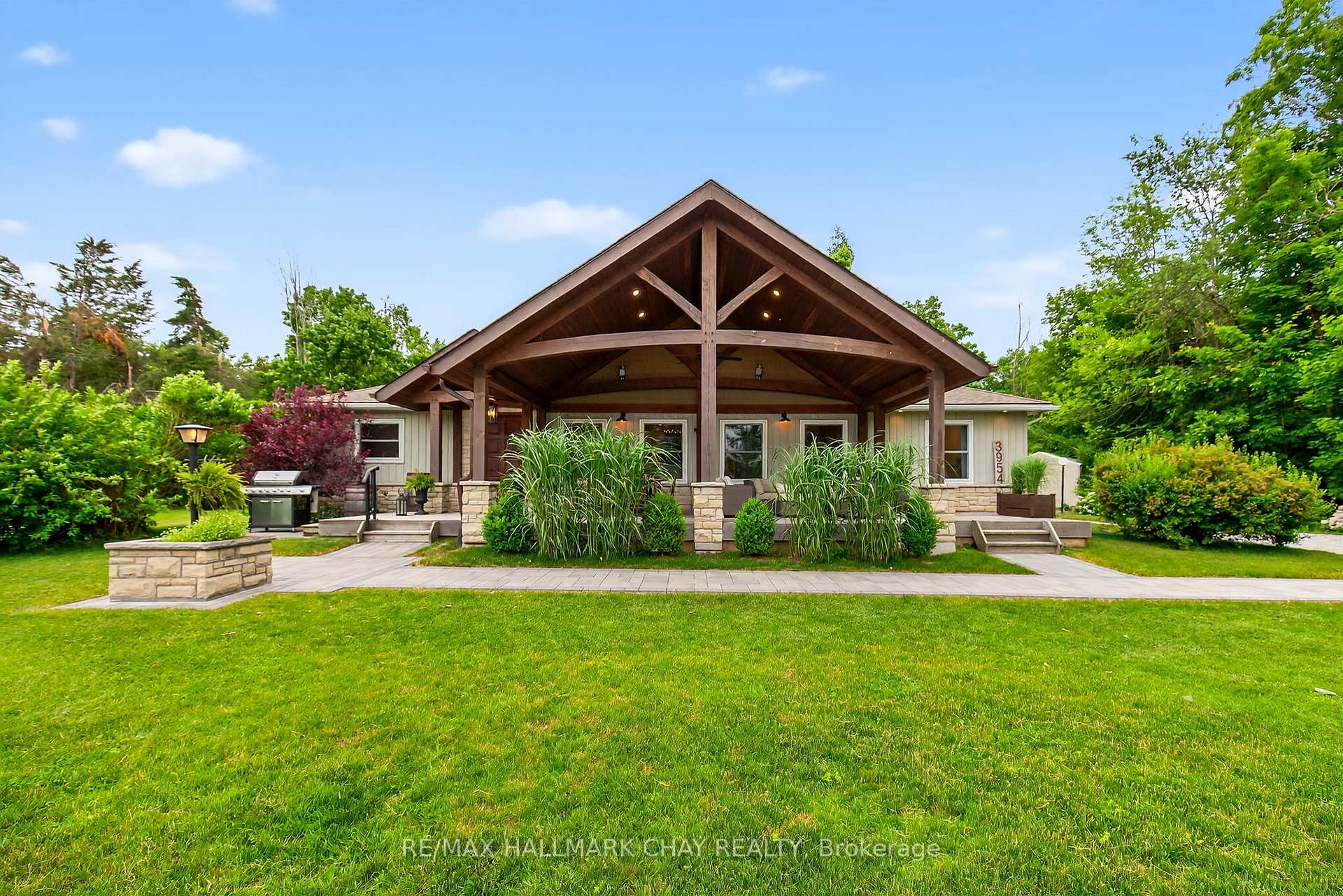 Photo 2 of 3954 Lakeview Road, Innisfil, Rural Innisfil — HOMEH