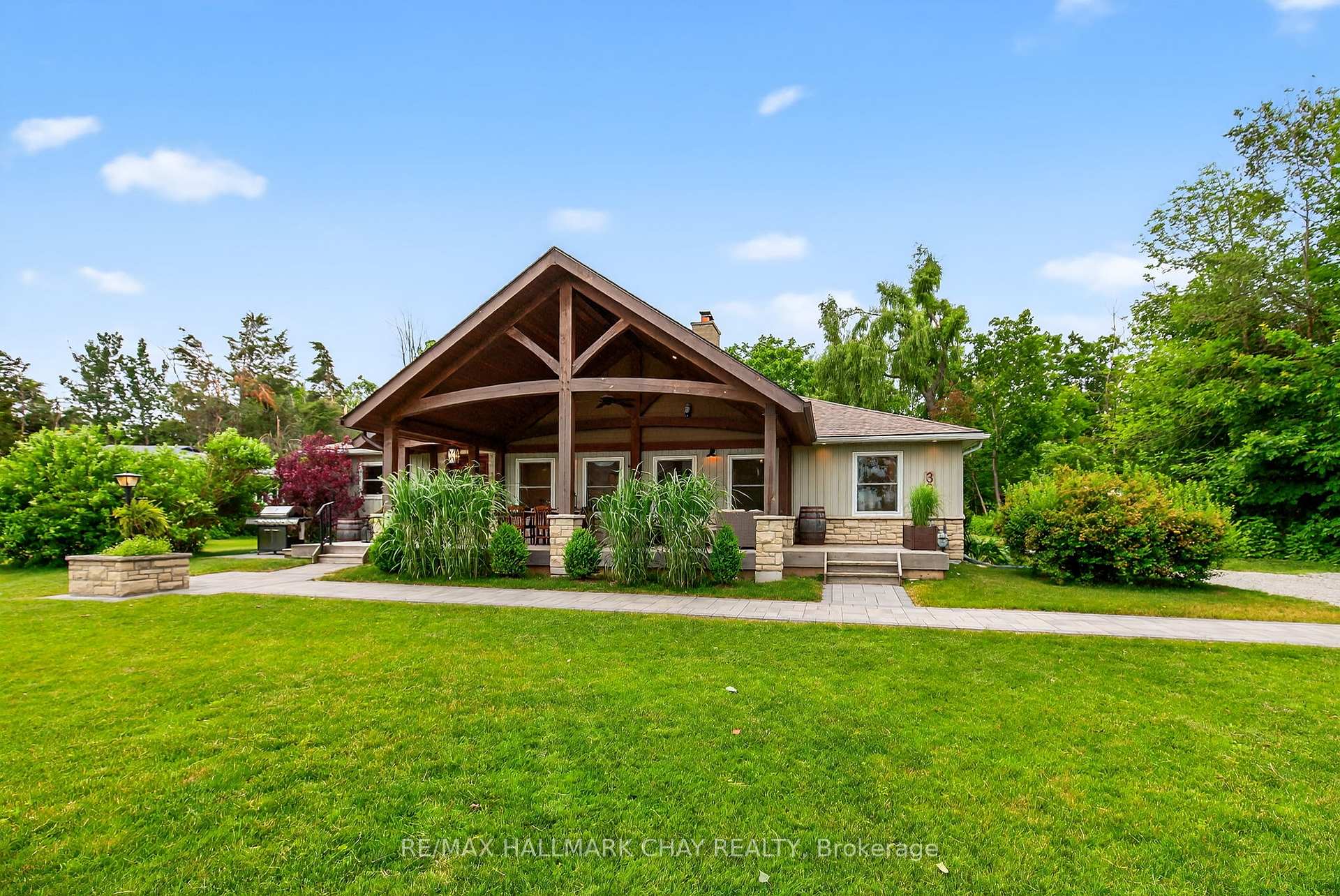 Photo 4 of 3954 Lakeview Road, Innisfil, Rural Innisfil — HOMEH