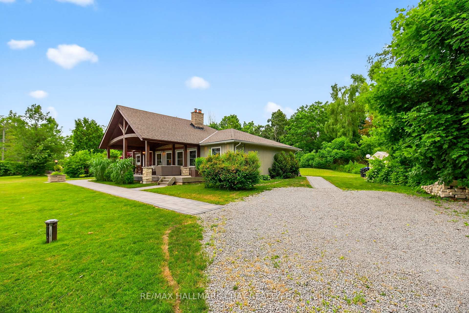 Photo 5 of 3954 Lakeview Road, Innisfil, Rural Innisfil — HOMEH