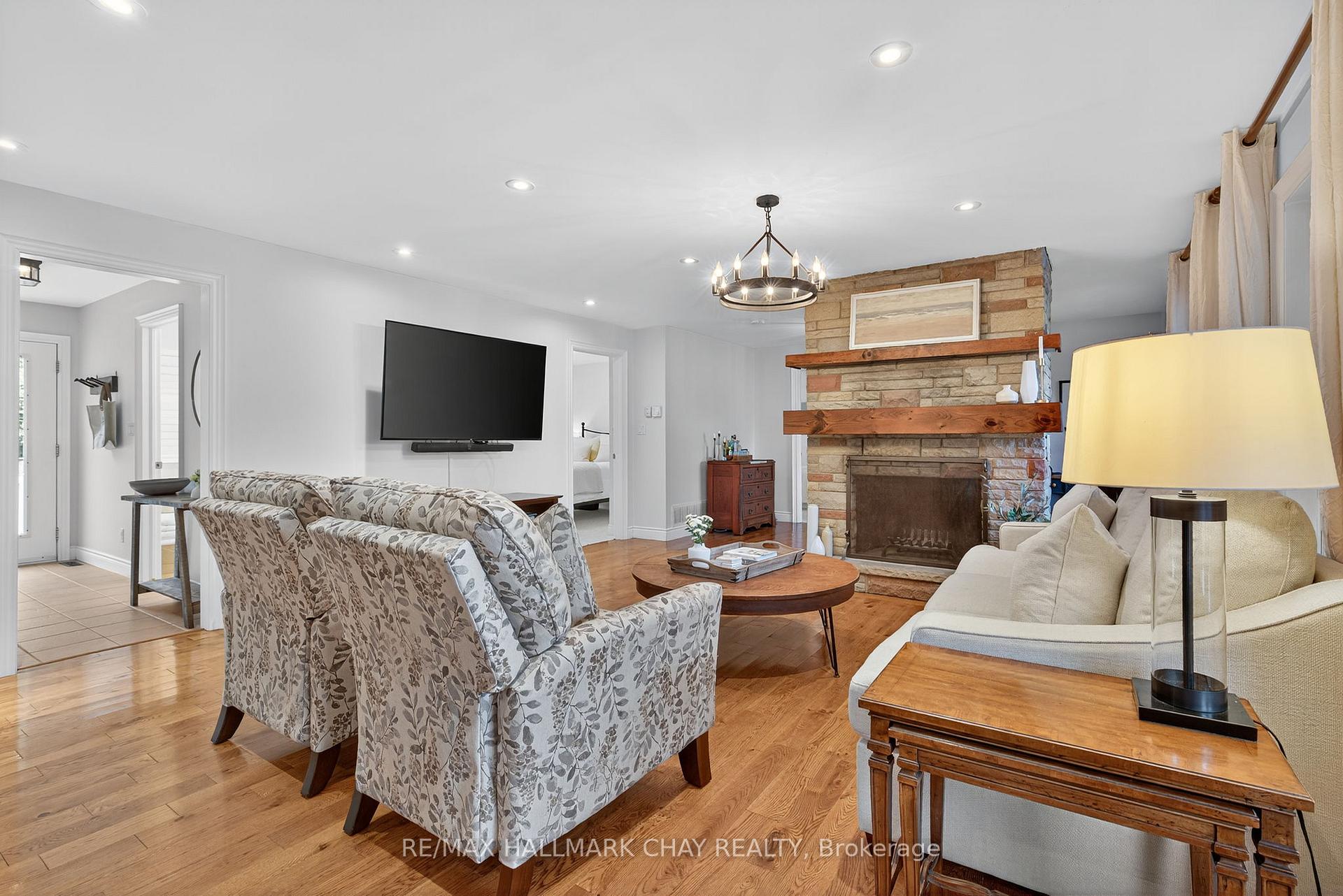 Photo 16 of 3954 Lakeview Road, Innisfil, Rural Innisfil — HOMEH