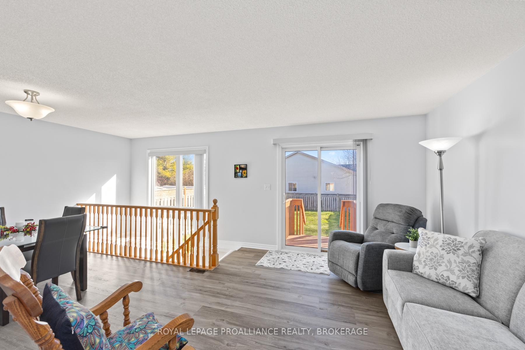 Photo 8 of 582 Heritage Court, Kingston, East Gardiners Rd — HOMEH
