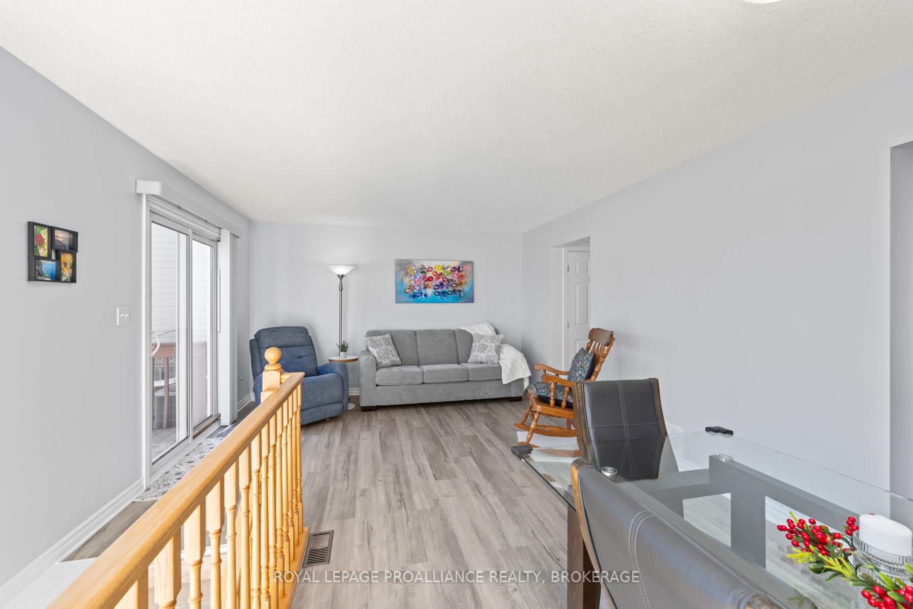 Photo 10 of 582 Heritage Court, Kingston, East Gardiners Rd — HOMEH