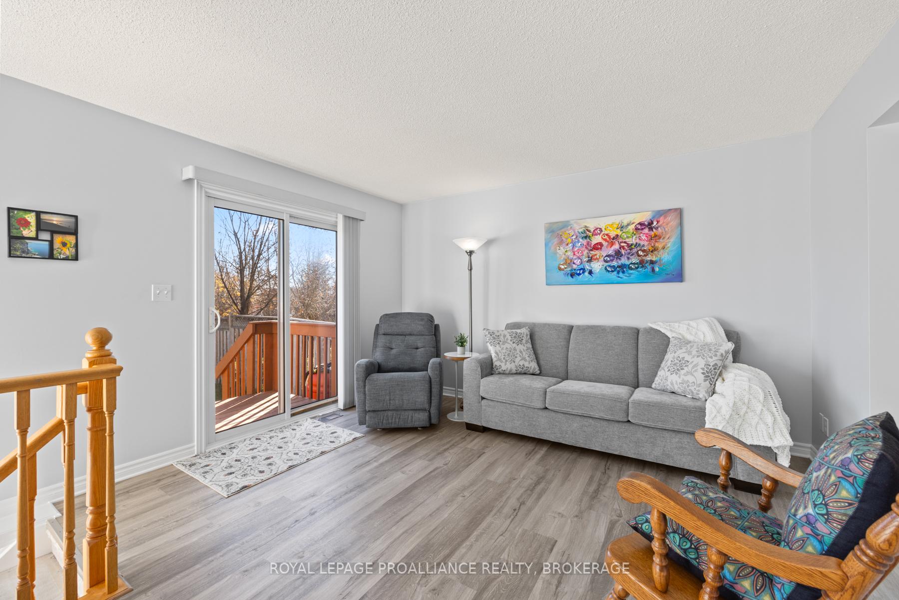 Photo 11 of 582 Heritage Court, Kingston, East Gardiners Rd — HOMEH