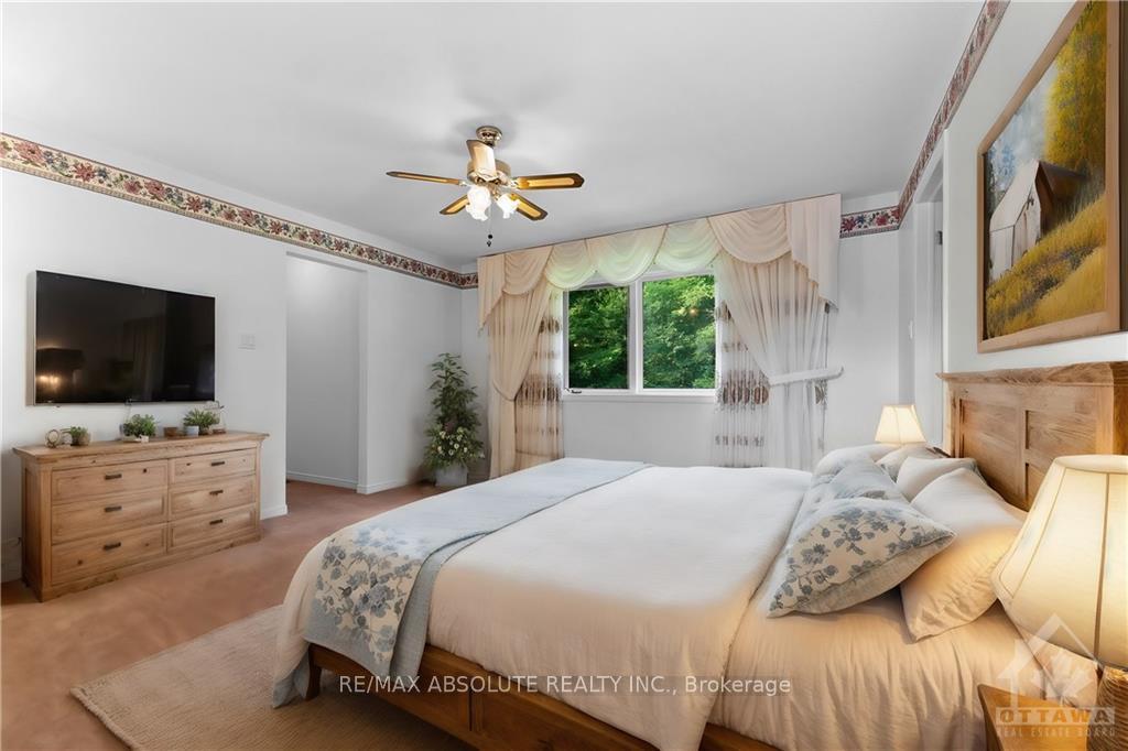 Photo 16 of 5 Rockwood Drive, McNab/Braeside, Mcnab/Braeside Twps — HOMEH