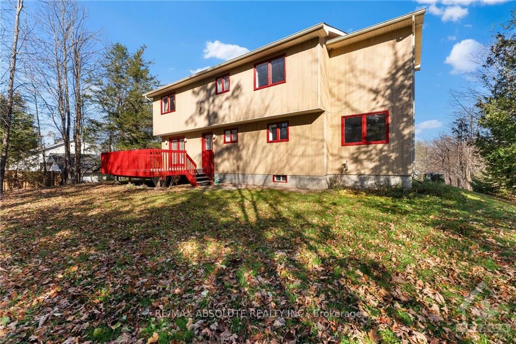 Photo 29 of 5 Rockwood Drive, McNab/Braeside, Mcnab/Braeside Twps — HOMEH