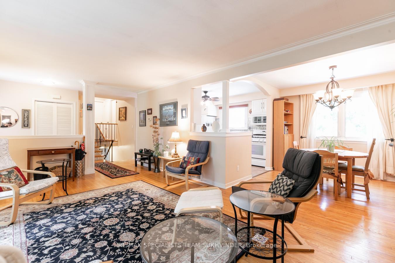 Photo 11 of 124 James Street, King, King City — HOMEH