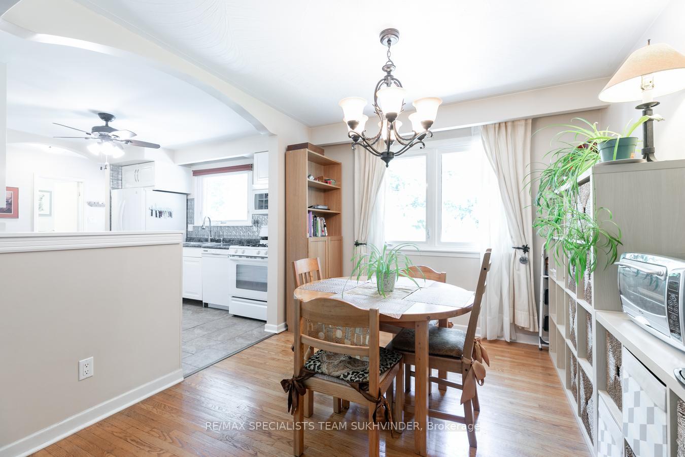 Photo 12 of 124 James Street, King, King City — HOMEH