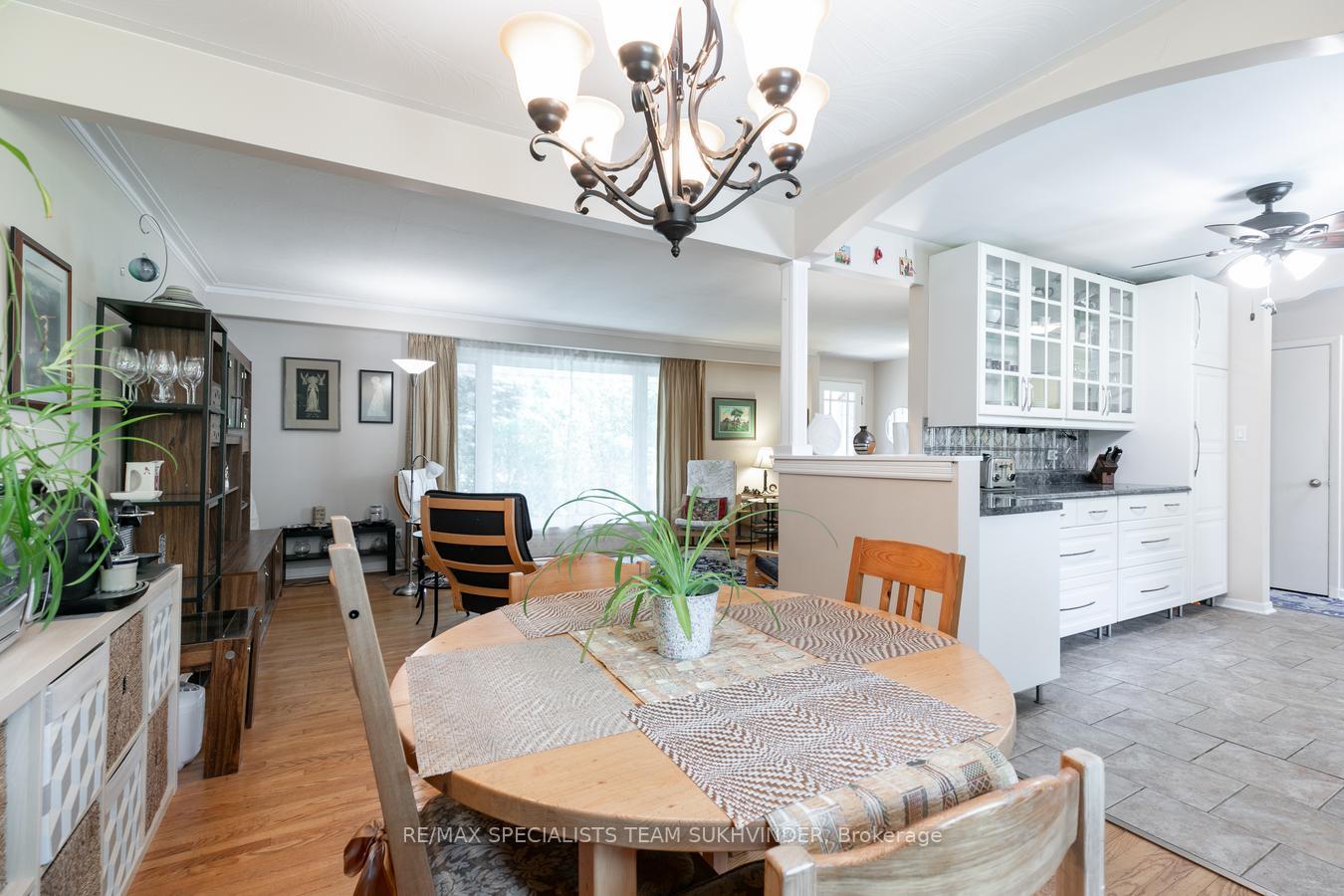 Photo 13 of 124 James Street, King, King City — HOMEH