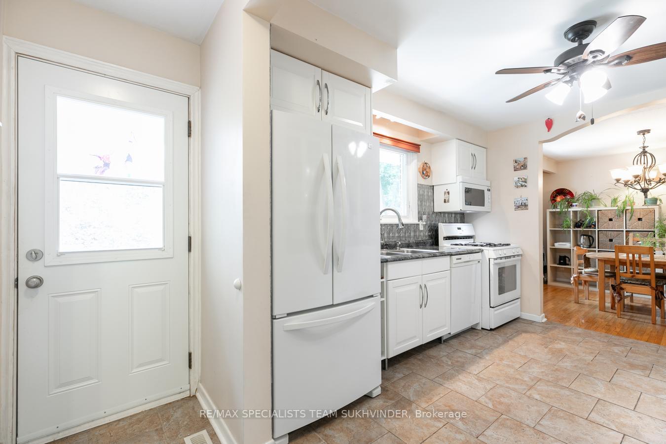 Photo 15 of 124 James Street, King, King City — HOMEH