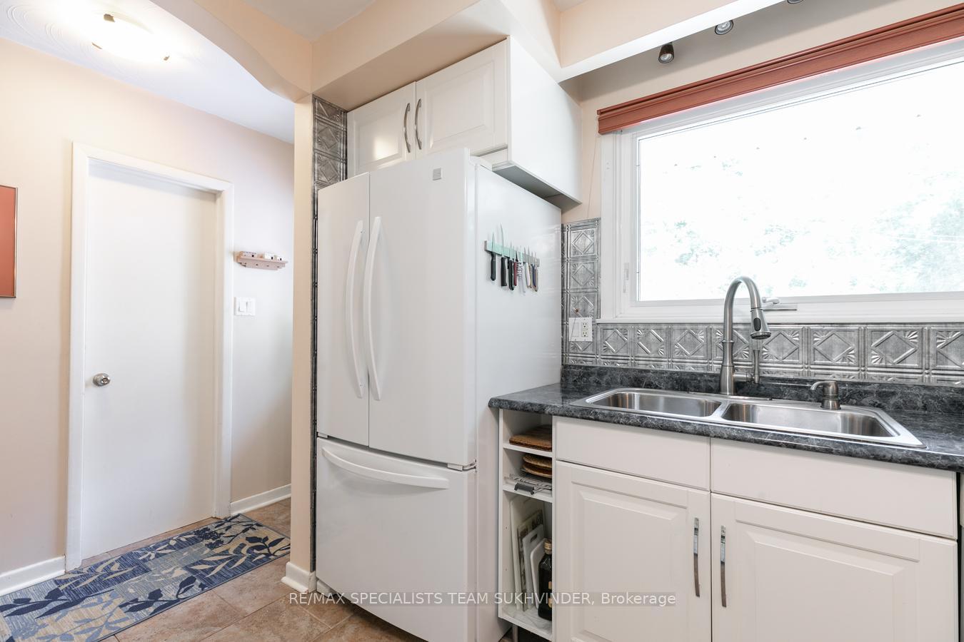 Photo 19 of 124 James Street, King, King City — HOMEH