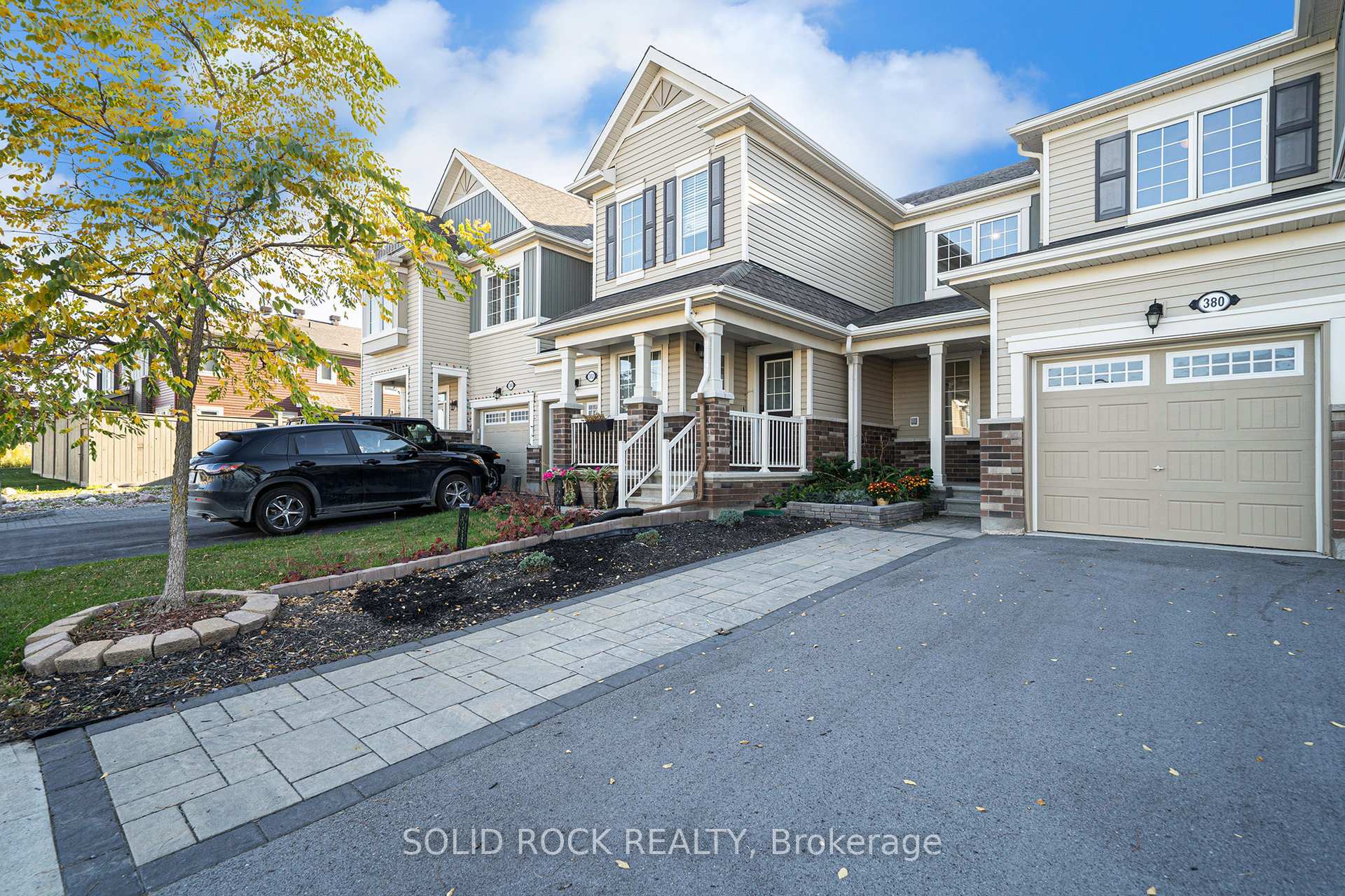 Photo 2 of 380 Rouncey Road, Ottawa, Kanata - Emerald Meadows/Trailwest — HOMEH