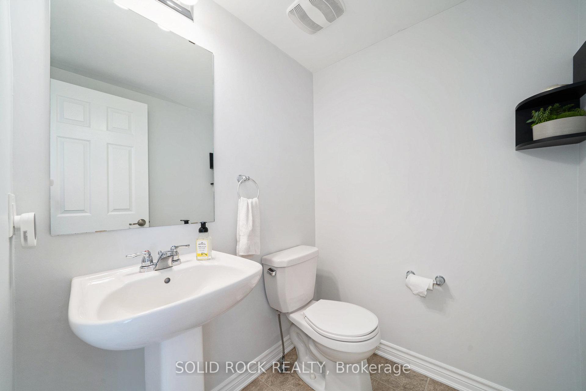 Photo 11 of 380 Rouncey Road, Ottawa, Kanata - Emerald Meadows/Trailwest — HOMEH