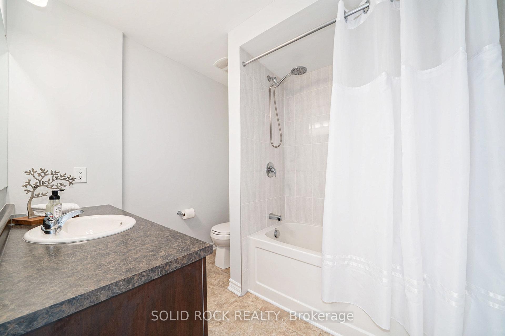 Photo 19 of 380 Rouncey Road, Ottawa, Kanata - Emerald Meadows/Trailwest — HOMEH