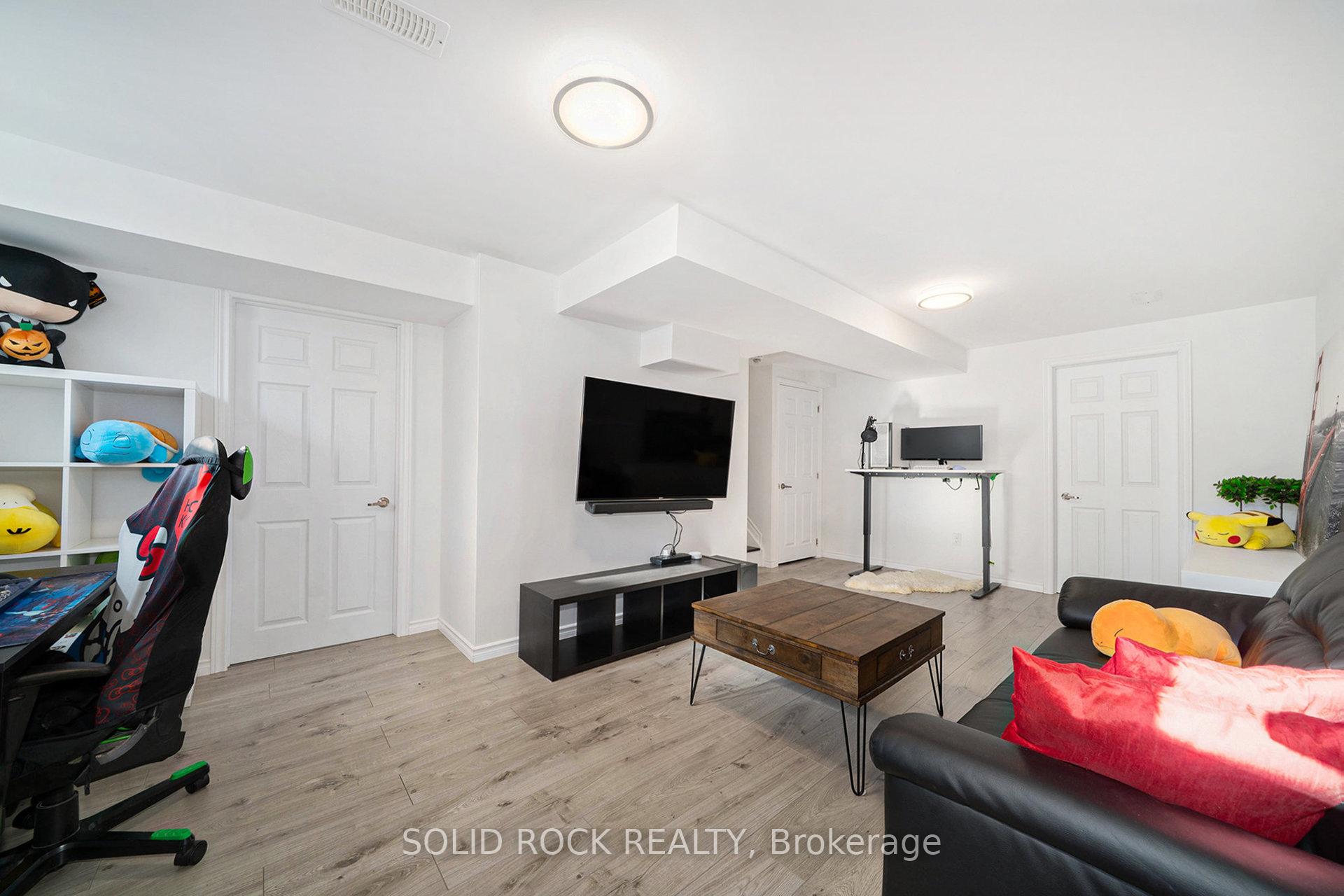 Photo 21 of 380 Rouncey Road, Ottawa, Kanata - Emerald Meadows/Trailwest — HOMEH