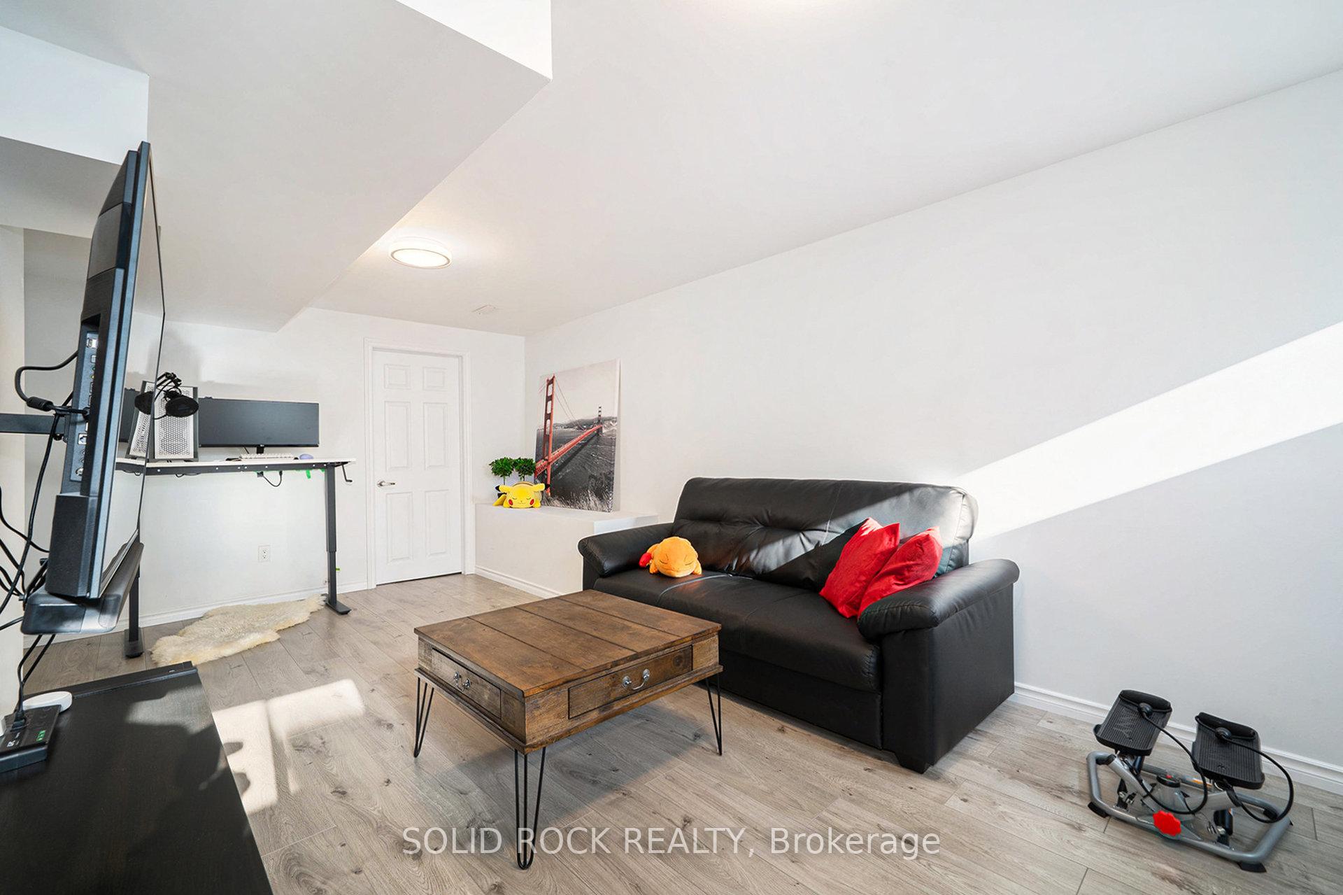 Photo 22 of 380 Rouncey Road, Ottawa, Kanata - Emerald Meadows/Trailwest — HOMEH