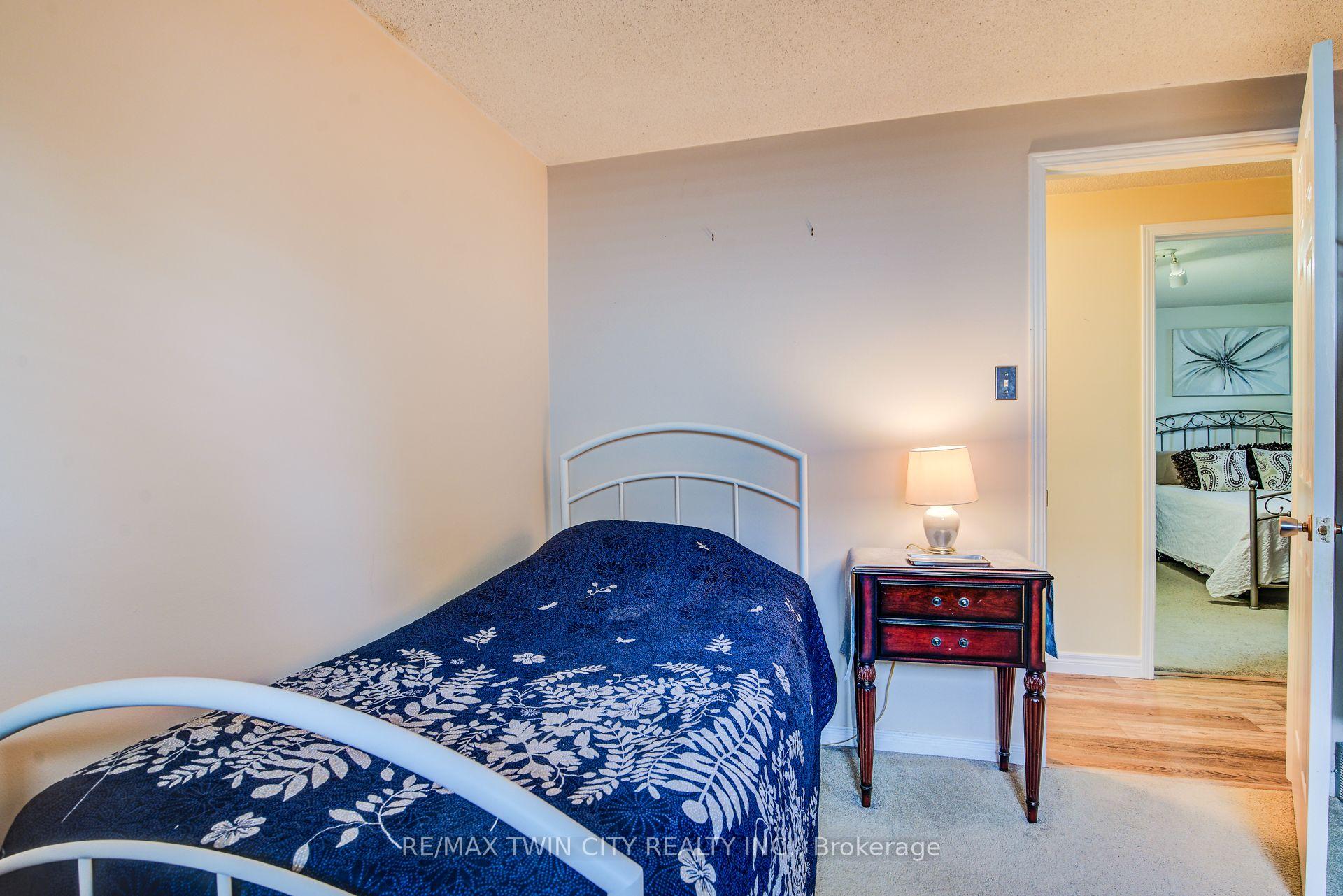 Photo 22 of 291 Biehn Drive, Kitchener — HOMEH