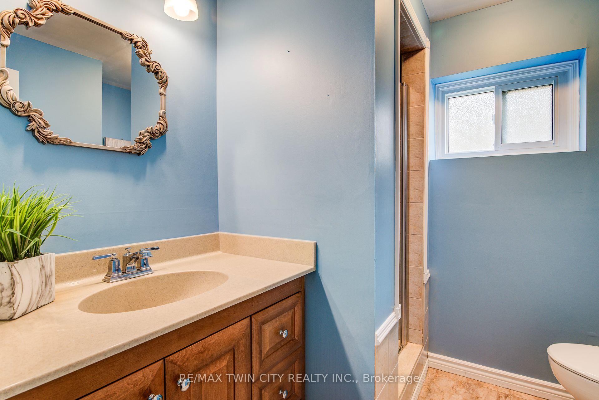 Photo 30 of 291 Biehn Drive, Kitchener — HOMEH
