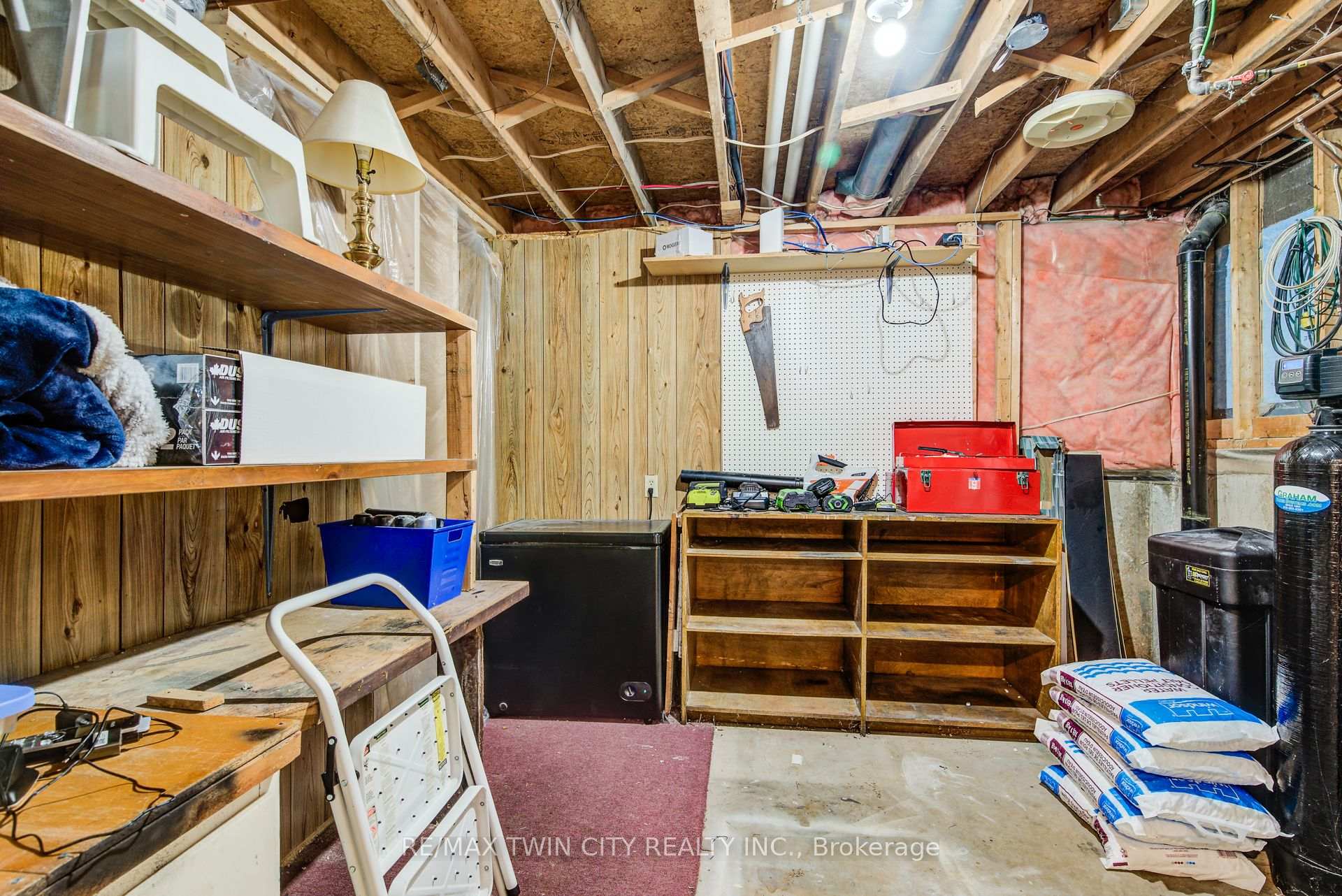 Photo 35 of 291 Biehn Drive, Kitchener — HOMEH