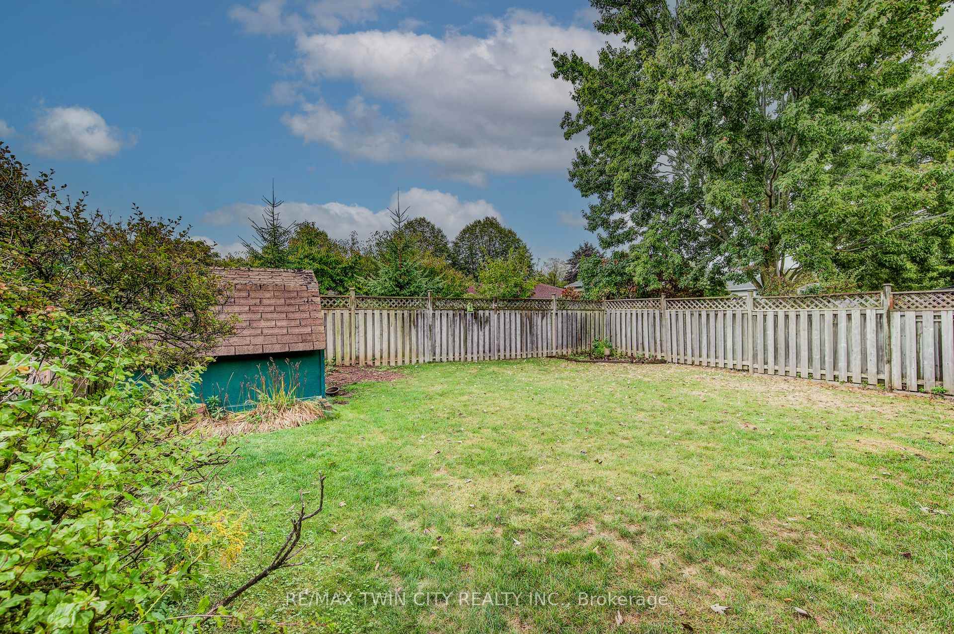 Photo 41 of 291 Biehn Drive, Kitchener — HOMEH