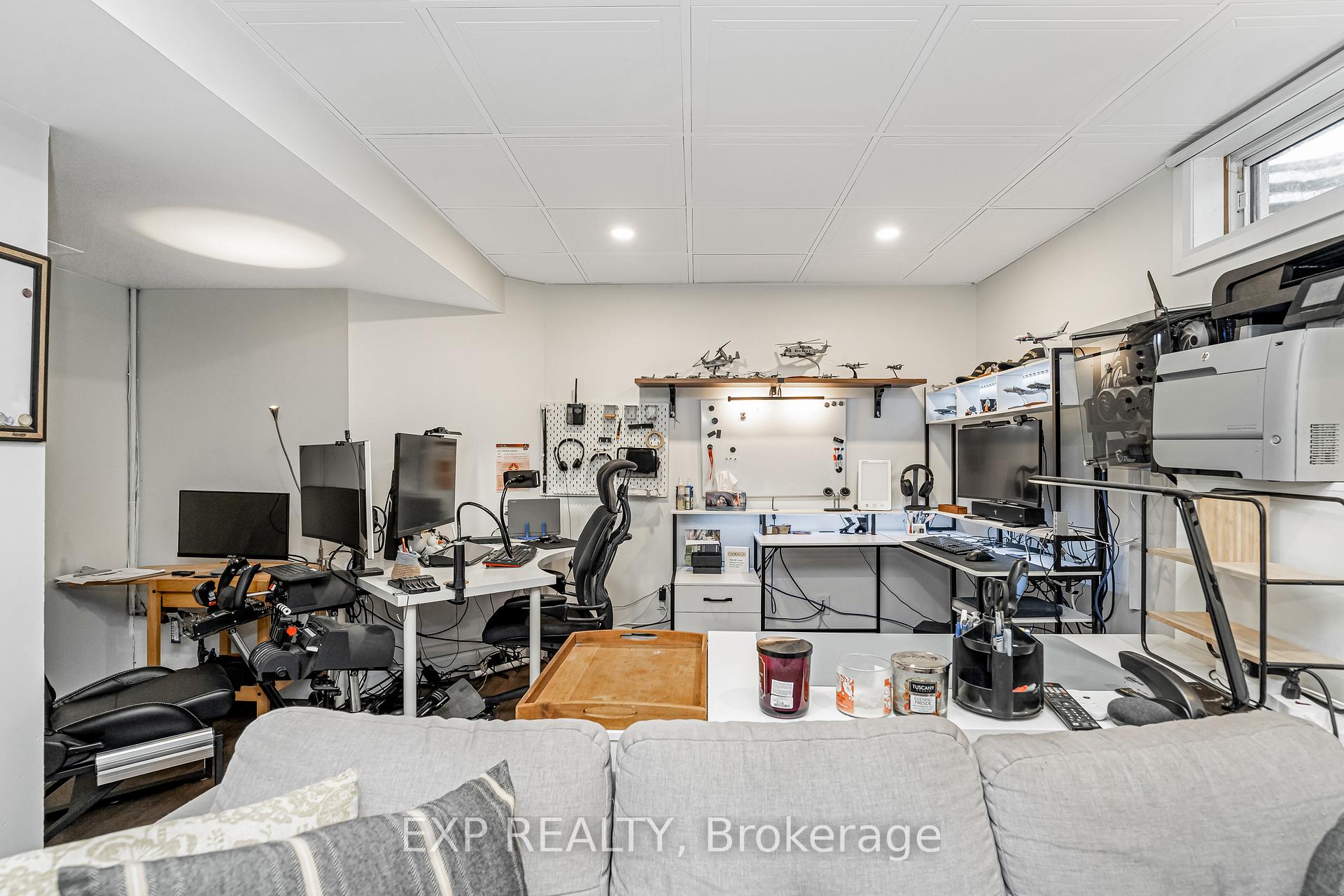 Photo 24 of 18 Hawley Crescent, Ottawa, Kanata - Bridlewood — HOMEH