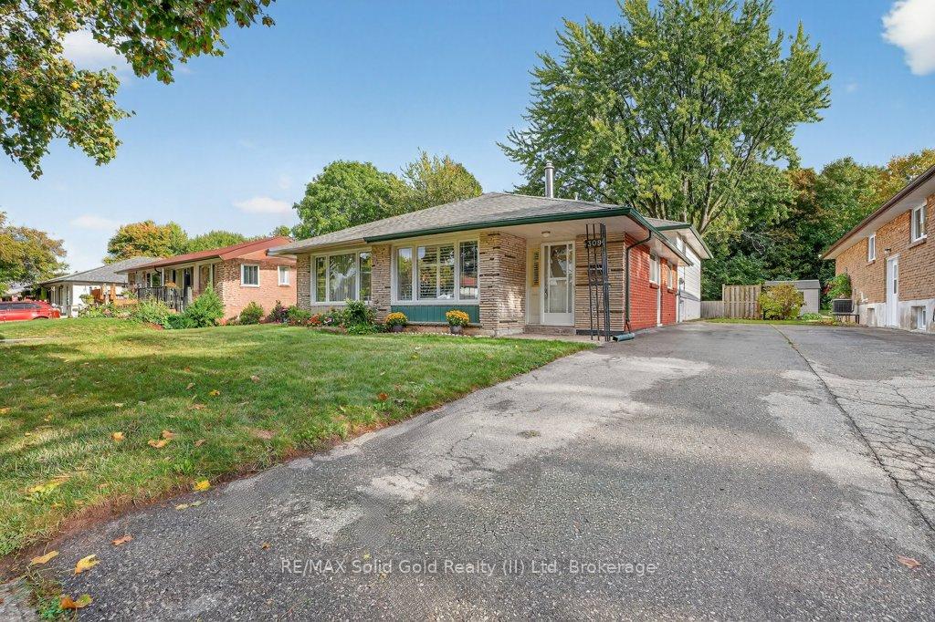 Photo 2 of 309 Westwood Drive, Kitchener — HOMEH