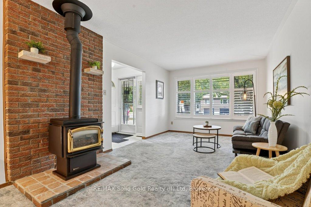 Photo 6 of 309 Westwood Drive, Kitchener — HOMEH