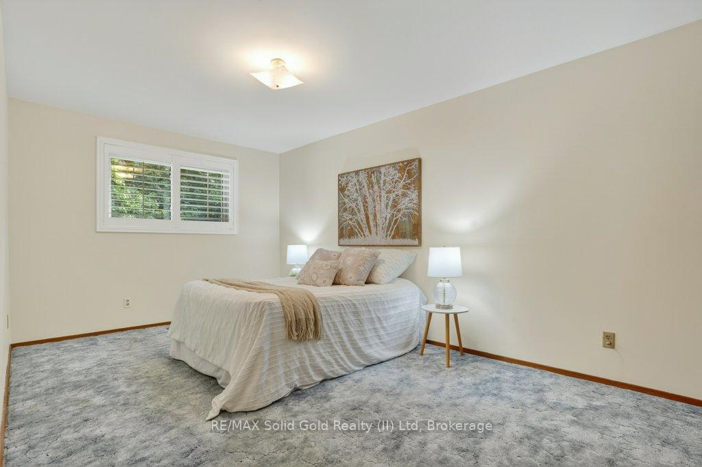 Photo 11 of 309 Westwood Drive, Kitchener — HOMEH
