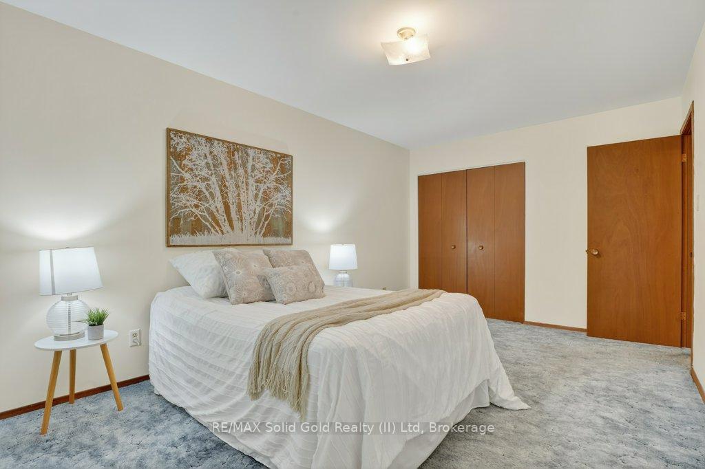 Photo 12 of 309 Westwood Drive, Kitchener — HOMEH