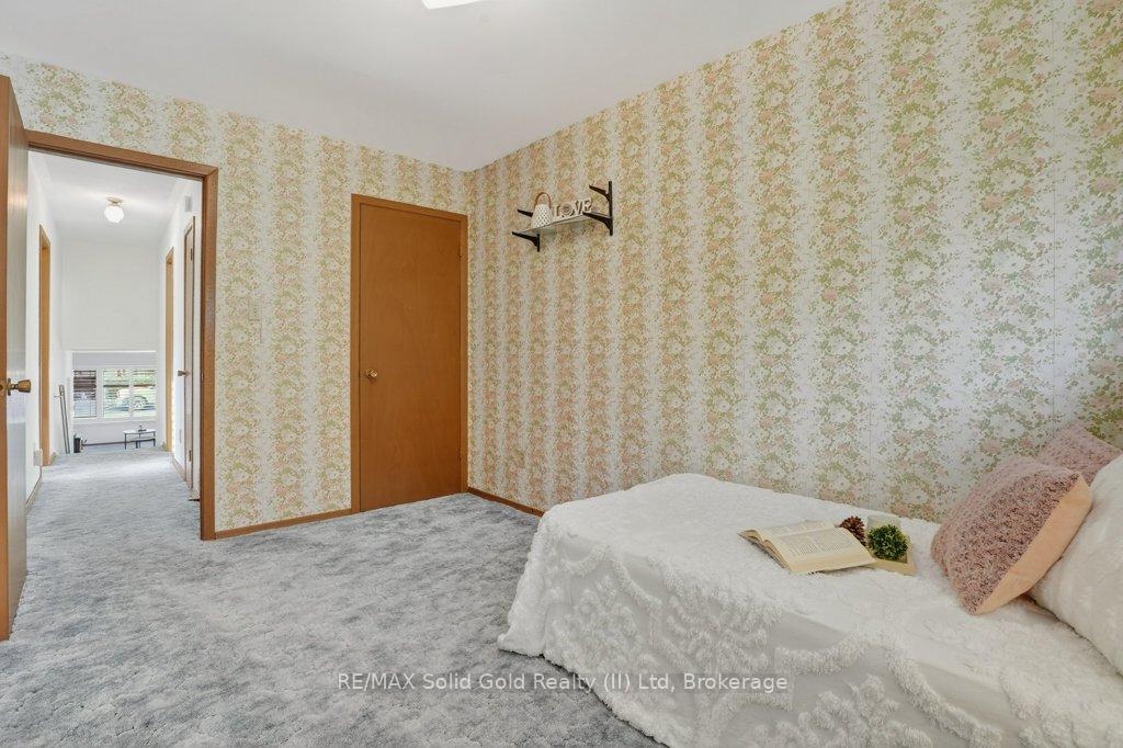 Photo 14 of 309 Westwood Drive, Kitchener — HOMEH