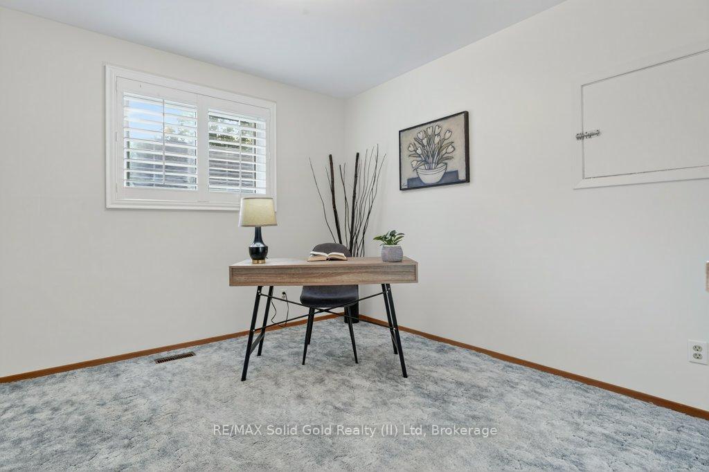 Photo 15 of 309 Westwood Drive, Kitchener — HOMEH