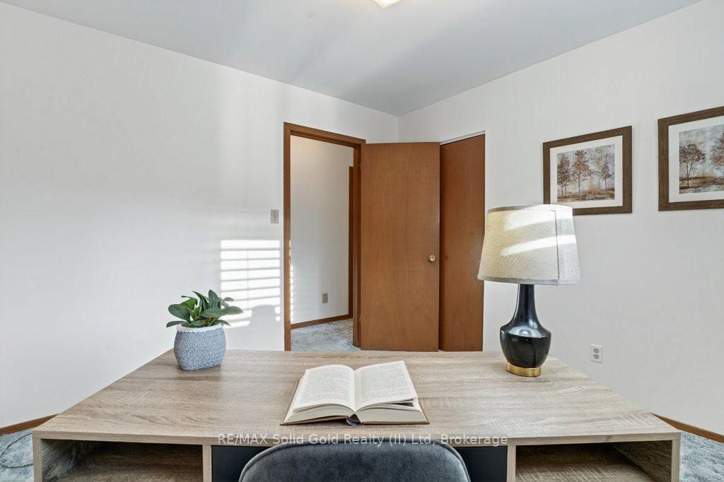 Photo 16 of 309 Westwood Drive, Kitchener — HOMEH
