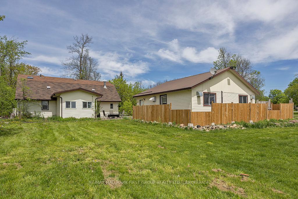Photo 11 of 4630 County Road 2 Highway, Loyalist, Lennox and Addington - South — HOMEH
