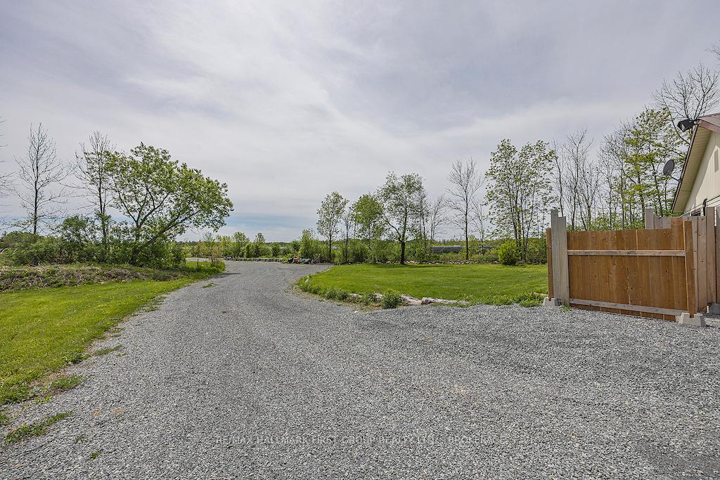 Photo 37 of 4630 County Road 2 Highway, Loyalist, Lennox and Addington - South — HOMEH
