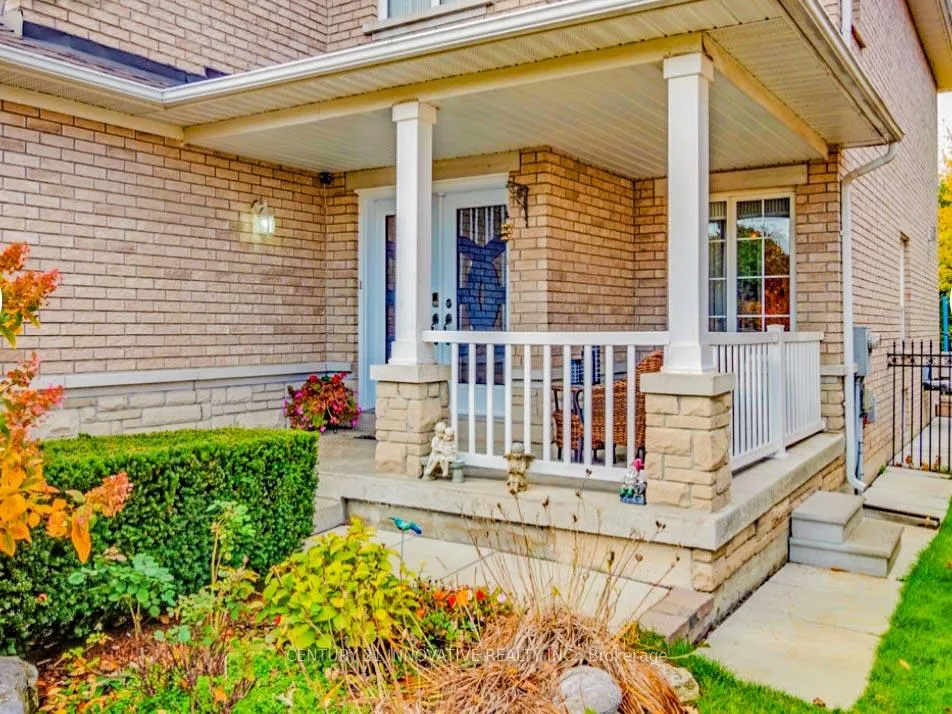 Photo 2 of 40 Norbury Drive, Markham, Rouge Fairways — HOMEH