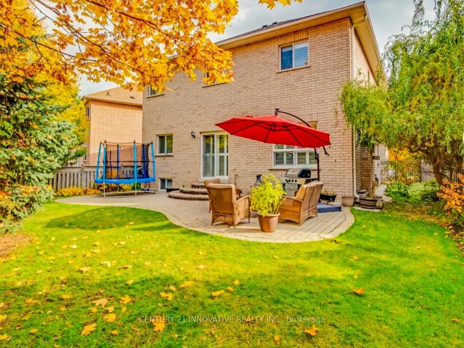 Photo 4 of 40 Norbury Drive, Markham, Rouge Fairways — HOMEH