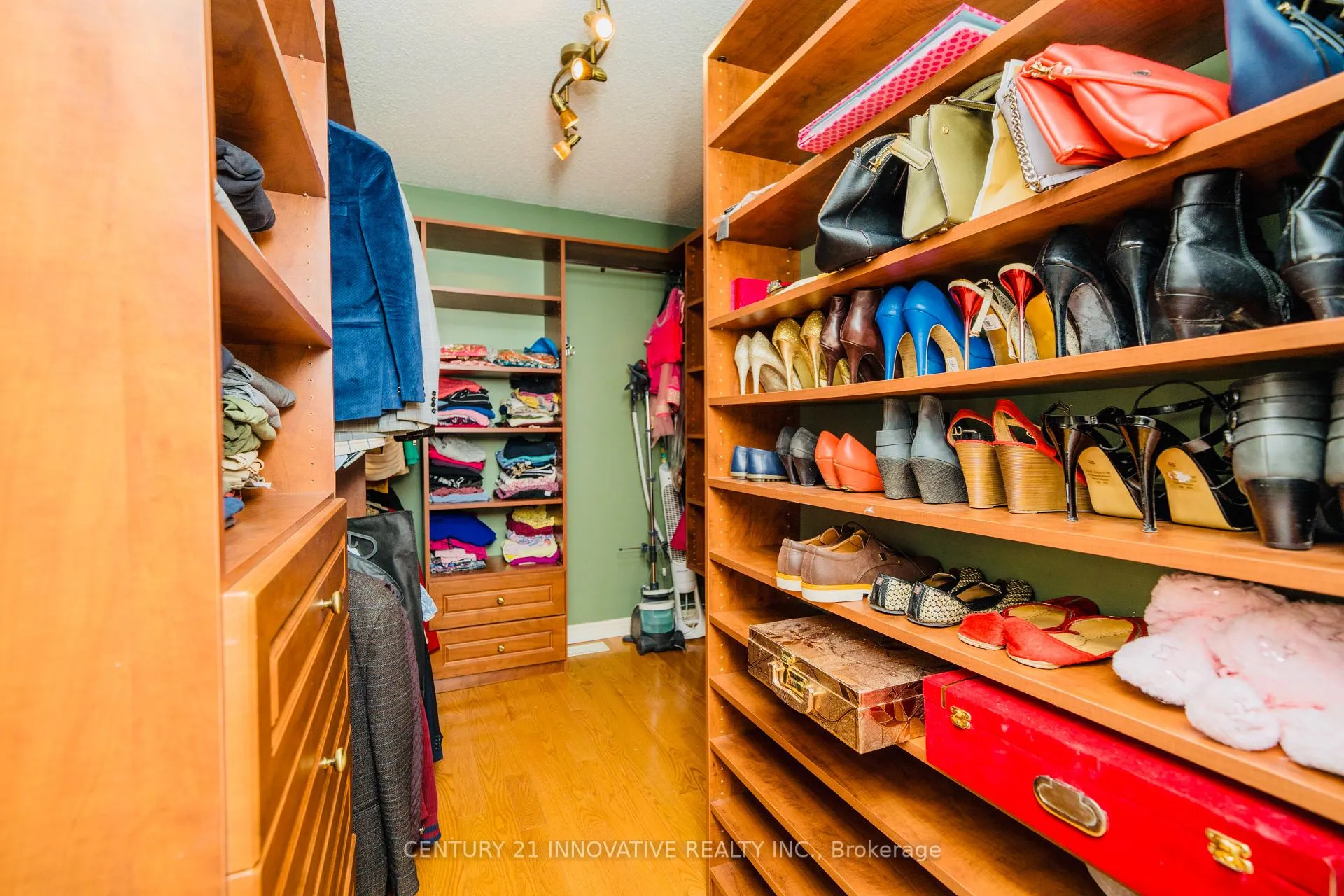 Photo 28 of 40 Norbury Drive, Markham, Rouge Fairways — HOMEH